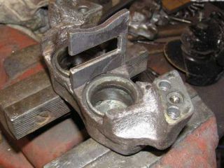 !Zadní kotoučová brzda pro suché poloosy